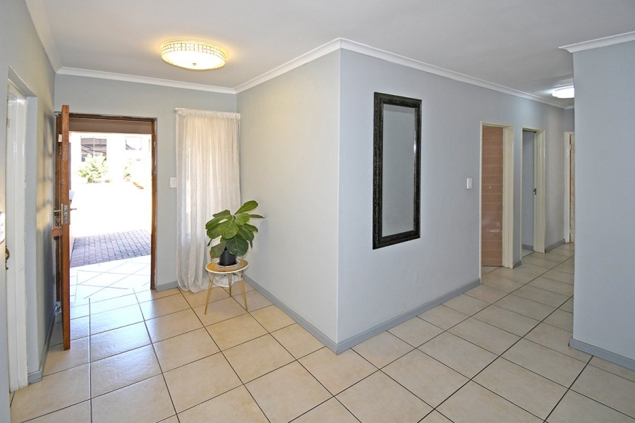 3 Bedroom Property for Sale in Helderwyk Gauteng