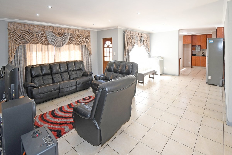 3 Bedroom Property for Sale in Helderwyk Gauteng