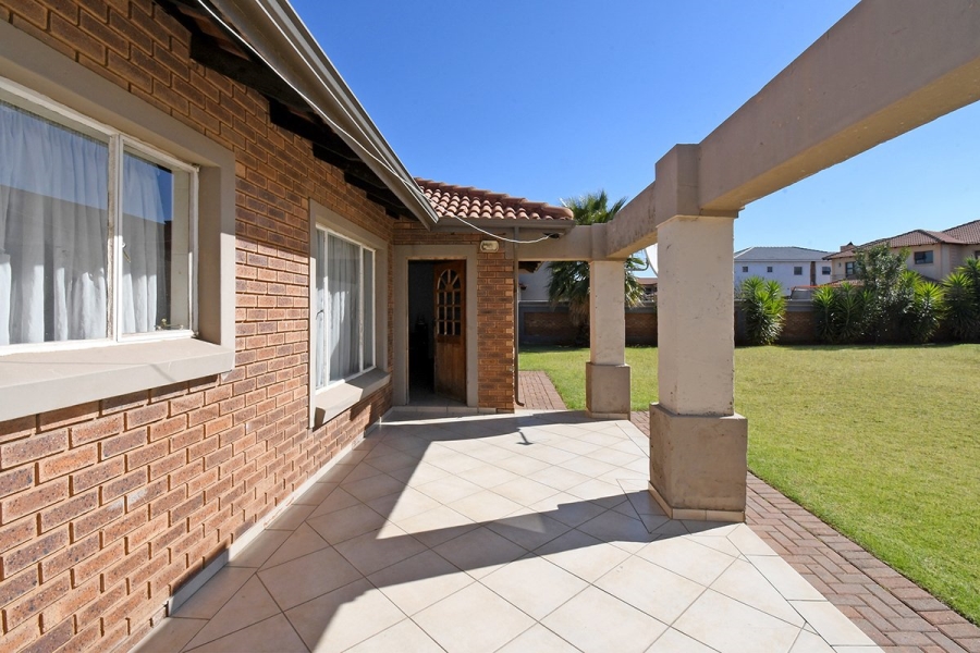 3 Bedroom Property for Sale in Helderwyk Gauteng