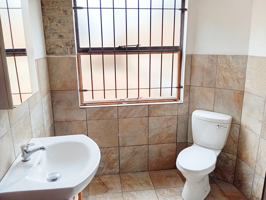 To Let 1 Bedroom Property for Rent in Rietfontein Gauteng