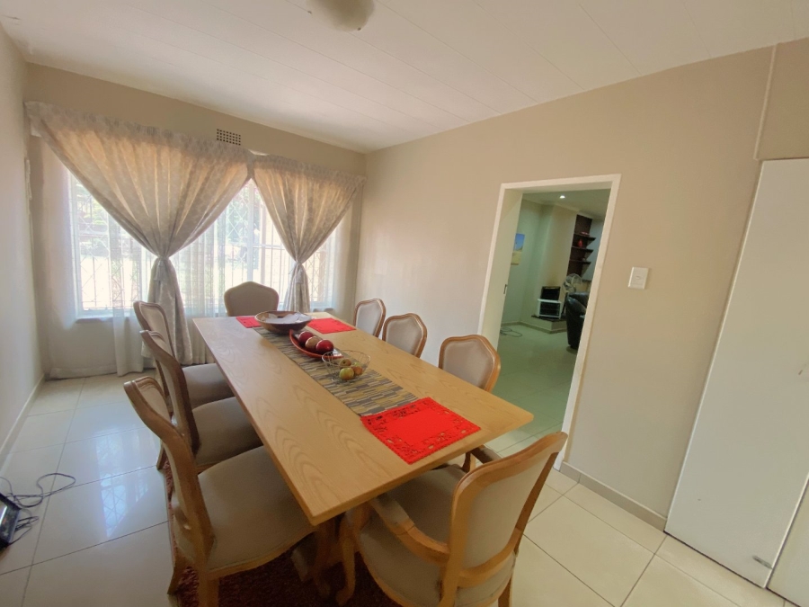 4 Bedroom Property for Sale in Constantia Kloof Gauteng