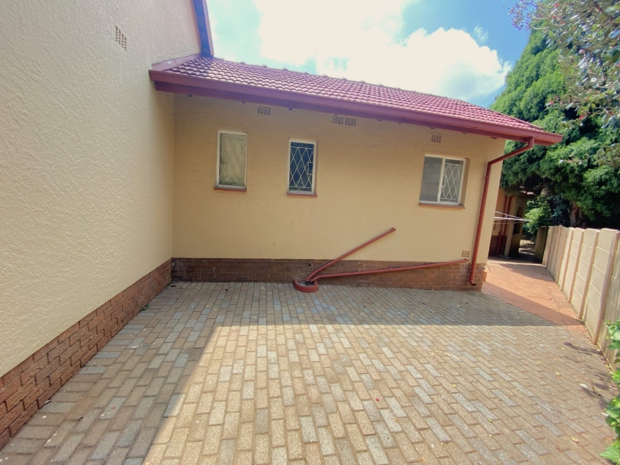 4 Bedroom Property for Sale in Constantia Kloof Gauteng