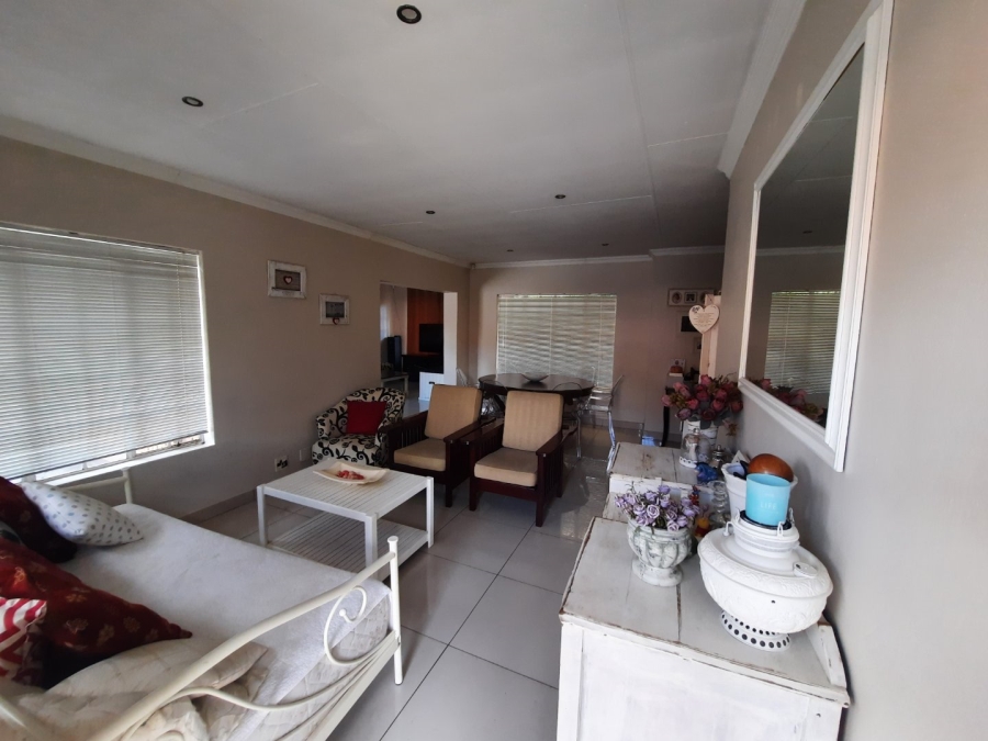 3 Bedroom Property for Sale in Highveld Gauteng