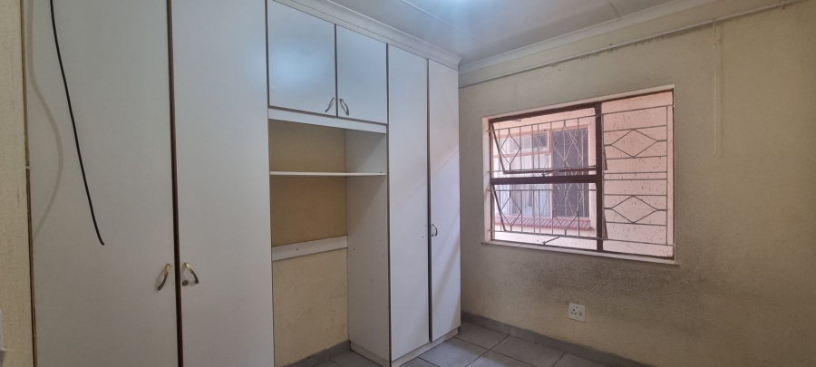 4 Bedroom Property for Sale in Protea North Gauteng