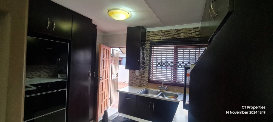 3 Bedroom Property for Sale in Crystal Park Gauteng