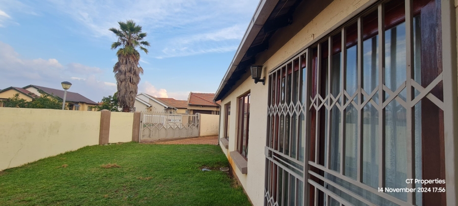 3 Bedroom Property for Sale in Crystal Park Gauteng