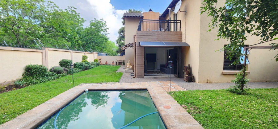 5 Bedroom Property for Sale in Raslouw Gardens Gauteng