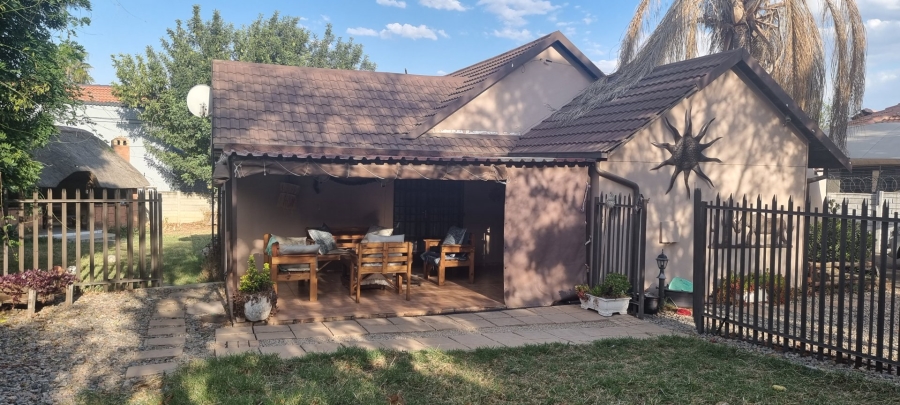 3 Bedroom Property for Sale in Bloubosrand Gauteng