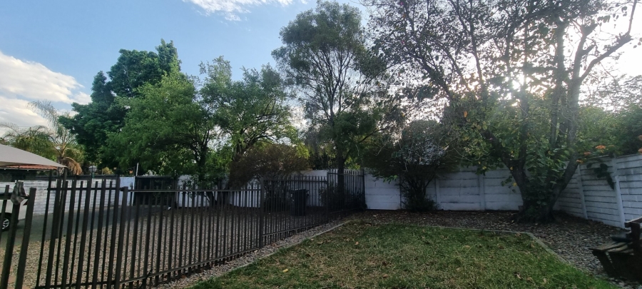 3 Bedroom Property for Sale in Bloubosrand Gauteng