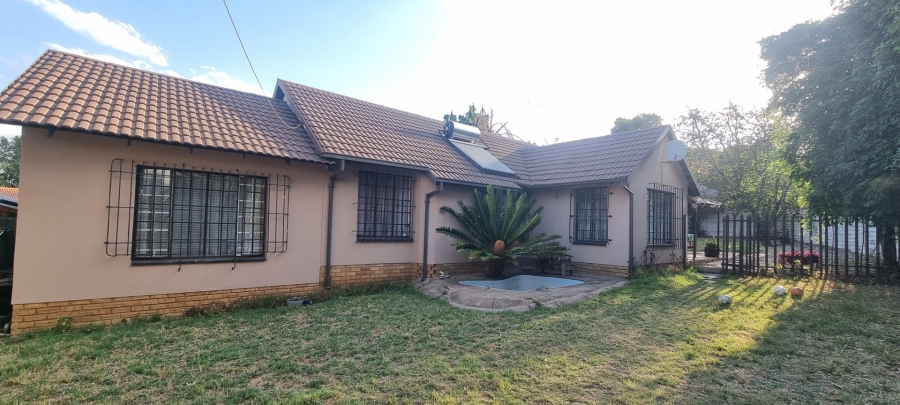 3 Bedroom Property for Sale in Bloubosrand Gauteng