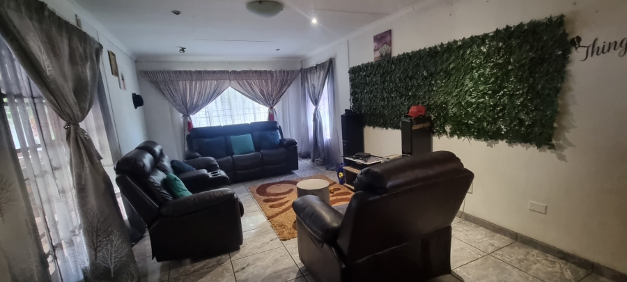 3 Bedroom Property for Sale in Bloubosrand Gauteng