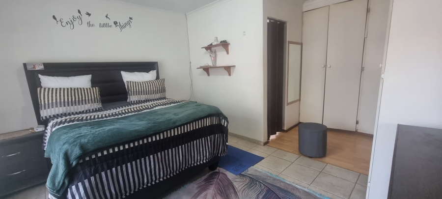 3 Bedroom Property for Sale in Bloubosrand Gauteng