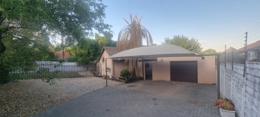 3 Bedroom Property for Sale in Bloubosrand Gauteng