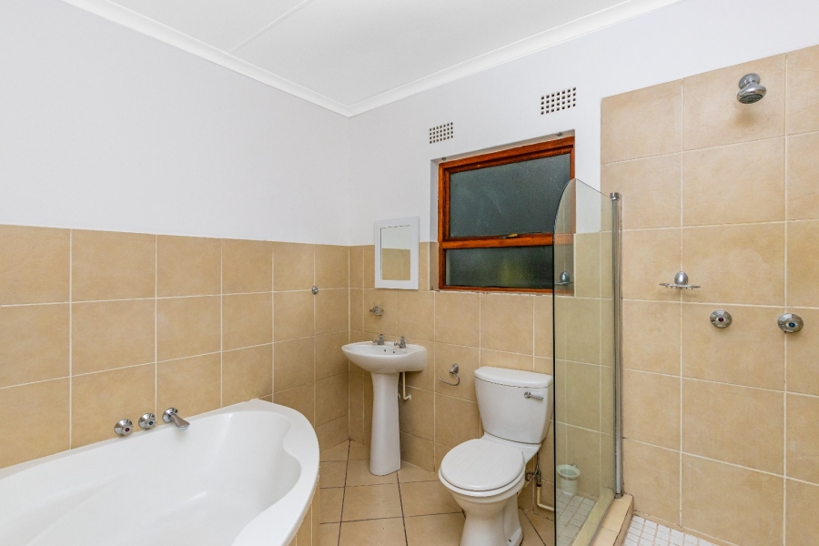 To Let 3 Bedroom Property for Rent in Northwold Gauteng