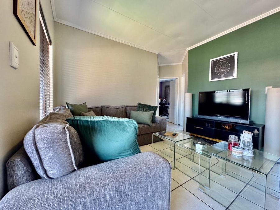 2 Bedroom Property for Sale in Glenvista Gauteng