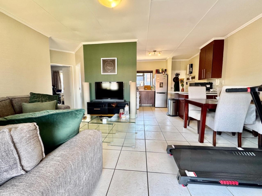 2 Bedroom Property for Sale in Glenvista Gauteng