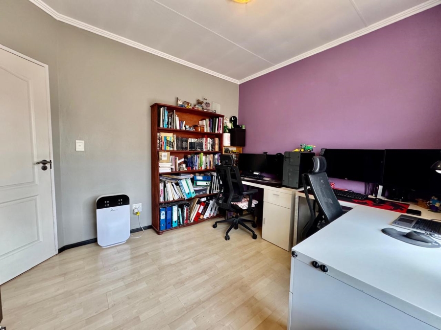 2 Bedroom Property for Sale in Glenvista Gauteng