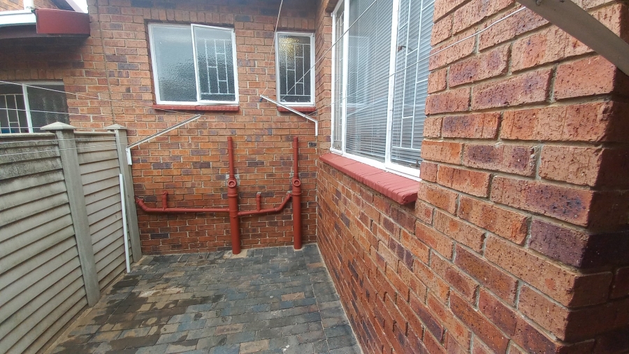 3 Bedroom Property for Sale in Mindalore Gauteng