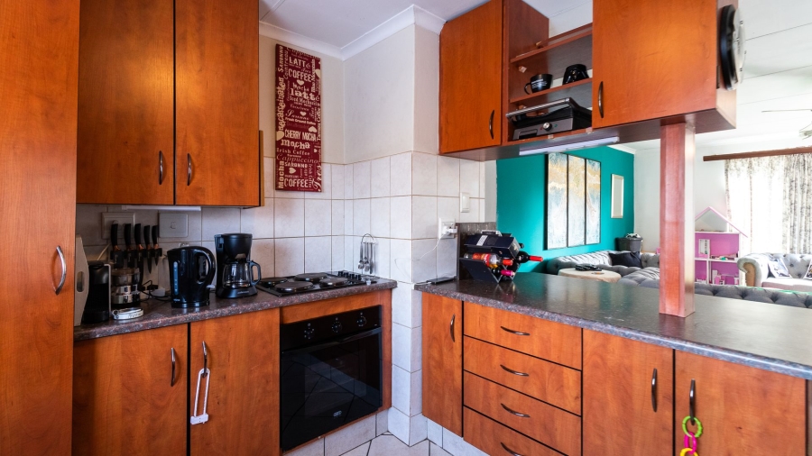 3 Bedroom Property for Sale in Bonaero Park Gauteng