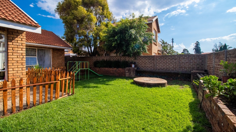 3 Bedroom Property for Sale in Bonaero Park Gauteng