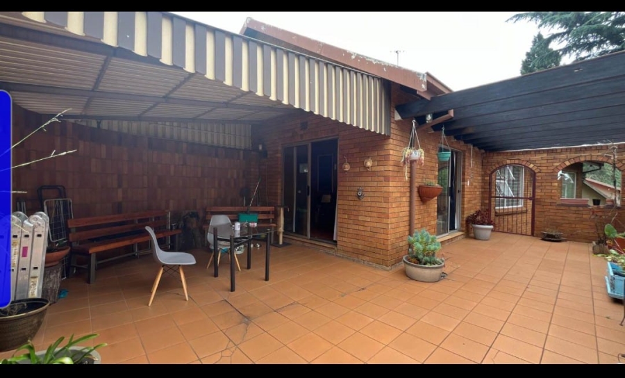 4 Bedroom Property for Sale in Suideroord Gauteng