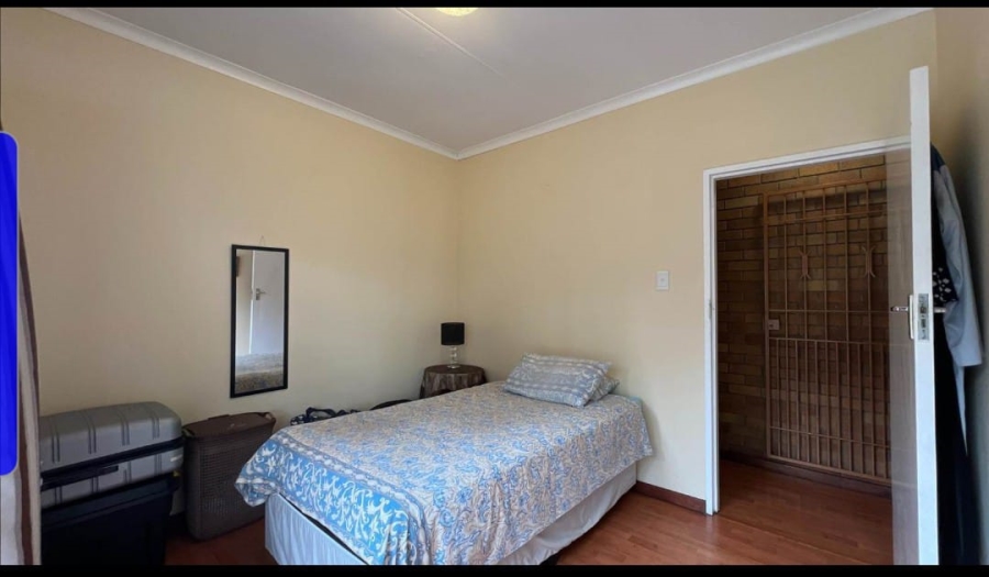 4 Bedroom Property for Sale in Suideroord Gauteng