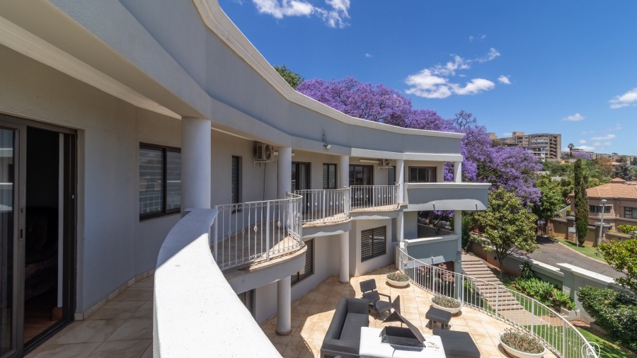 5 Bedroom Property for Sale in Bedfordview Gauteng