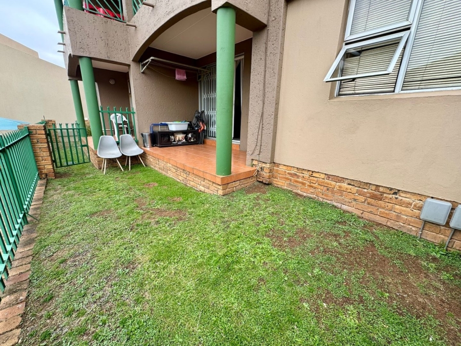 2 Bedroom Property for Sale in Winchester Hills Gauteng