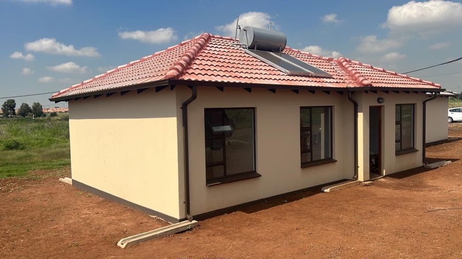 3 Bedroom Property for Sale in Windmill Park Gauteng