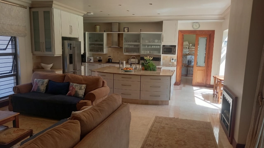 5 Bedroom Property for Sale in Bedfordview Gauteng