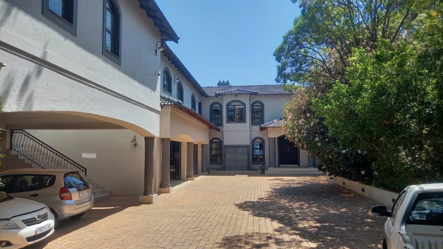 5 Bedroom Property for Sale in Bedfordview Gauteng