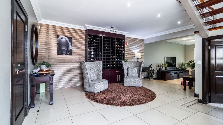 To Let 3 Bedroom Property for Rent in Bedfordview Gauteng