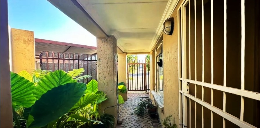 5 Bedroom Property for Sale in Montana Gauteng