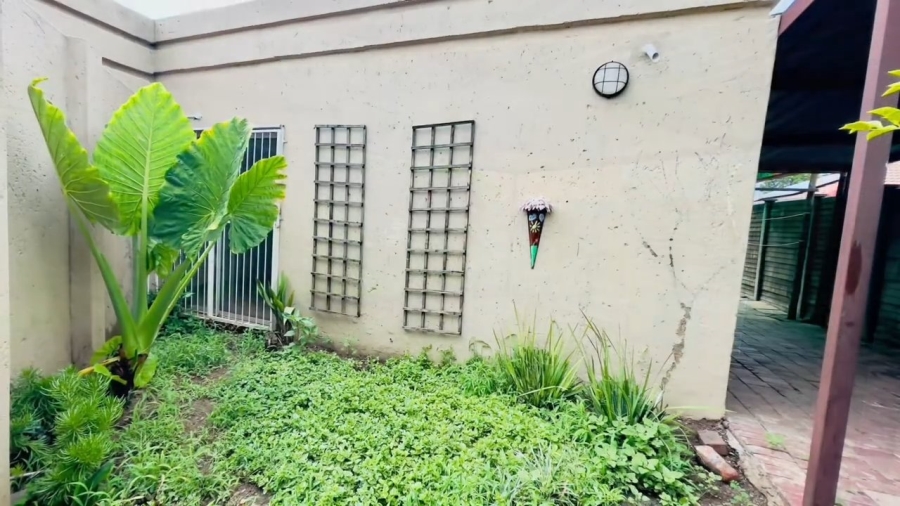 5 Bedroom Property for Sale in Montana Gauteng