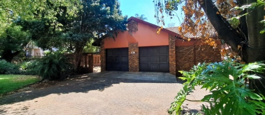 4 Bedroom Property for Sale in Eldoraigne Gauteng