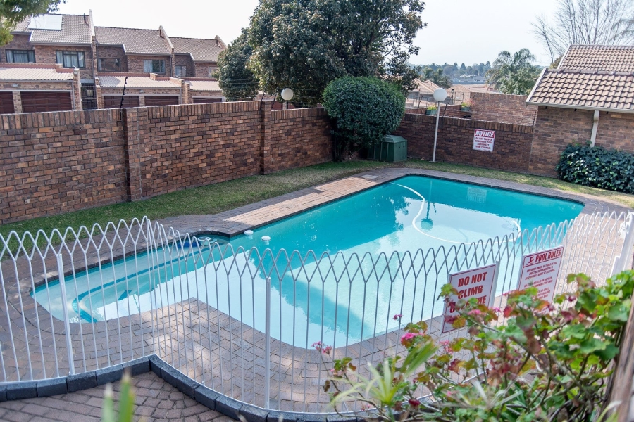 4 Bedroom Property for Sale in Lyndhurst Gauteng