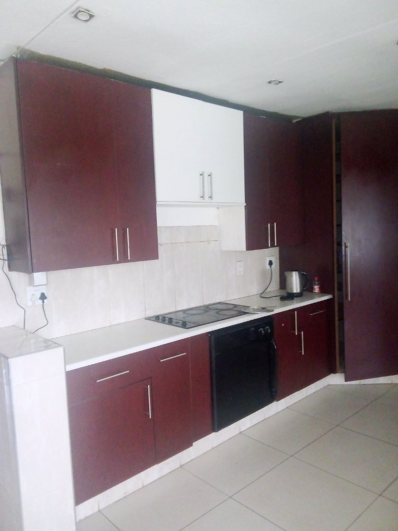 6 Bedroom Property for Sale in Brixton Gauteng