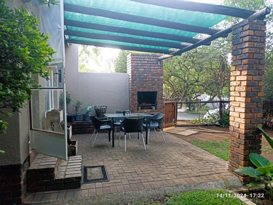 To Let 2 Bedroom Property for Rent in Sonneglans Gauteng