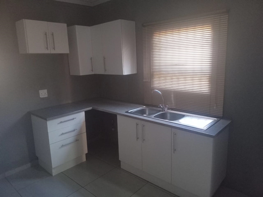 To Let 1 Bedroom Property for Rent in Vosloorus Gauteng