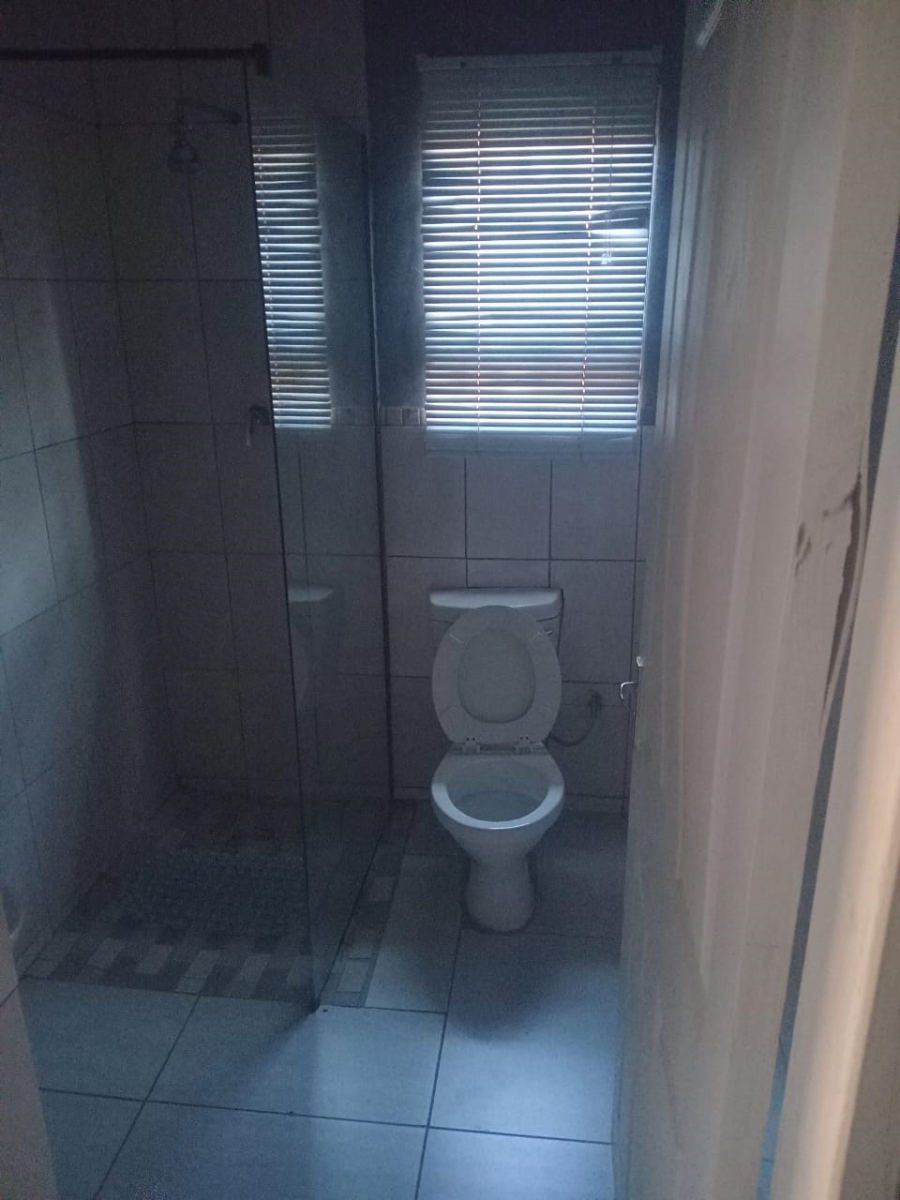 To Let 1 Bedroom Property for Rent in Vosloorus Gauteng