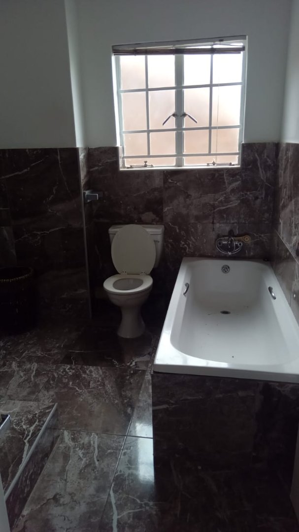 To Let 2 Bedroom Property for Rent in Erand Gardens Gauteng