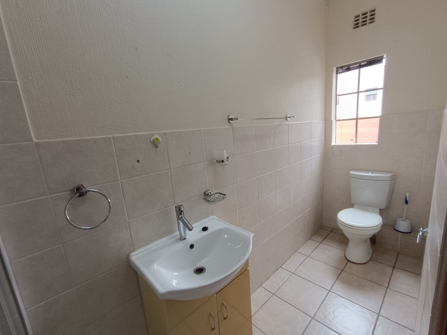 2 Bedroom Property for Sale in Westdene Gauteng