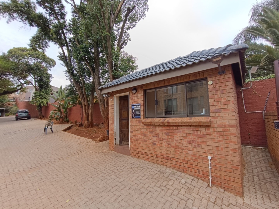 2 Bedroom Property for Sale in Westdene Gauteng