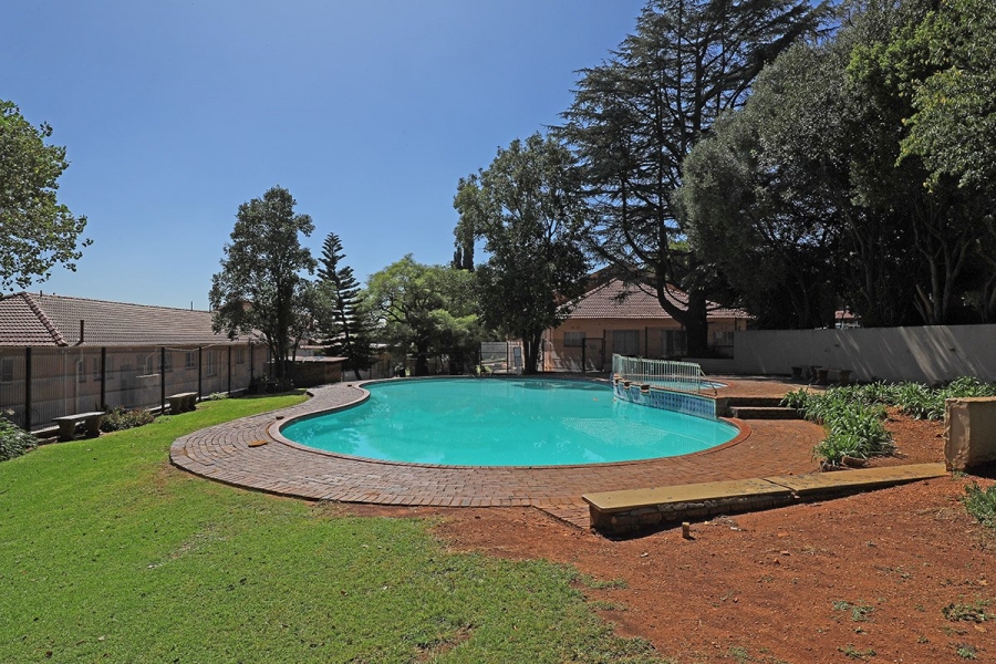 1 Bedroom Property for Sale in Albertville Gauteng