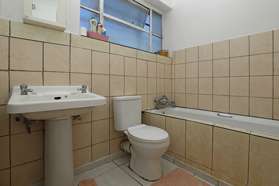 1 Bedroom Property for Sale in Albertville Gauteng