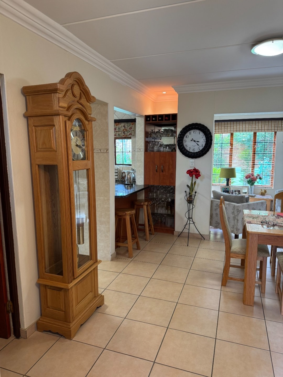 4 Bedroom Property for Sale in Willowbrook Gauteng