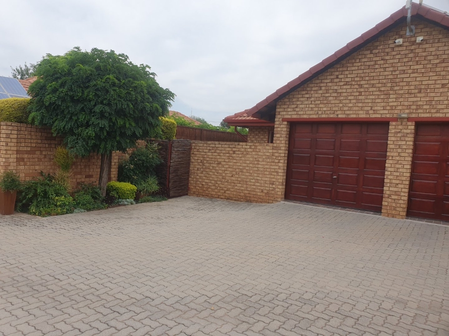 To Let 3 Bedroom Property for Rent in Doringkloof Gauteng