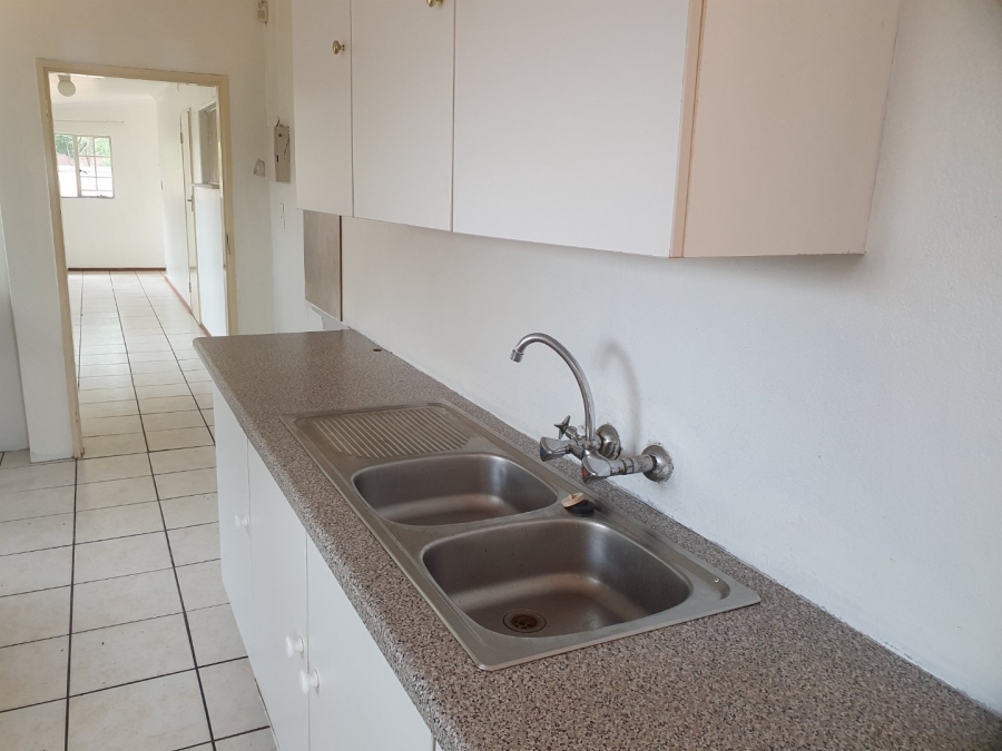 To Let 2 Bedroom Property for Rent in Clubview Gauteng