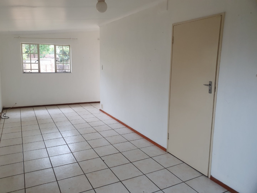 To Let 2 Bedroom Property for Rent in Clubview Gauteng