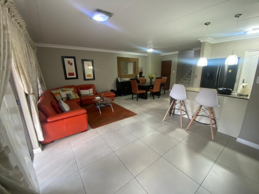 To Let 3 Bedroom Property for Rent in Kyalami Hills Gauteng